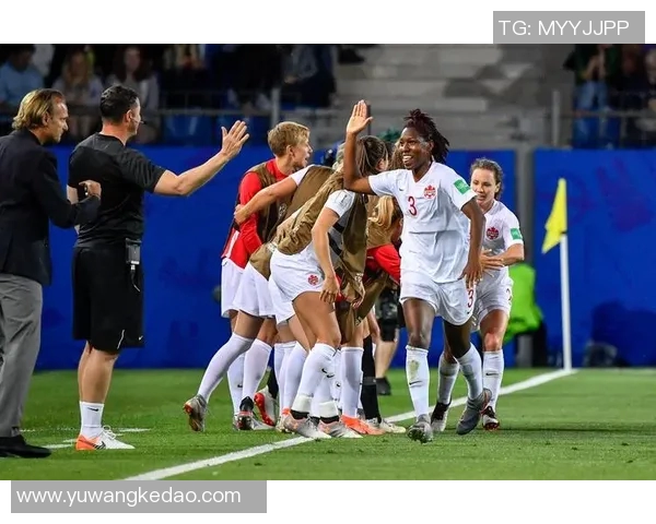 加拿大女足迎战喀麦隆女足精彩对决展现国际足球魅力与实力较量 加拿大女足迎战喀麦隆女足精彩对决展现国际足球魅力与实力较量